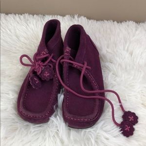 Sam & Libby purple suede shoes